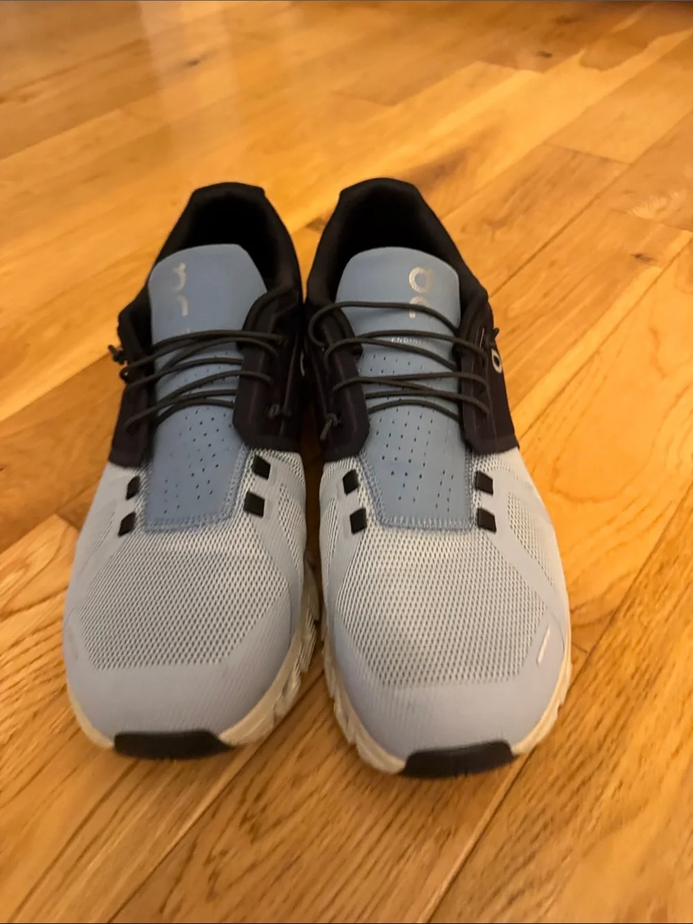 On Running Men’s Athletic Shoes in Light Blue and navy - Picture 4 of 7